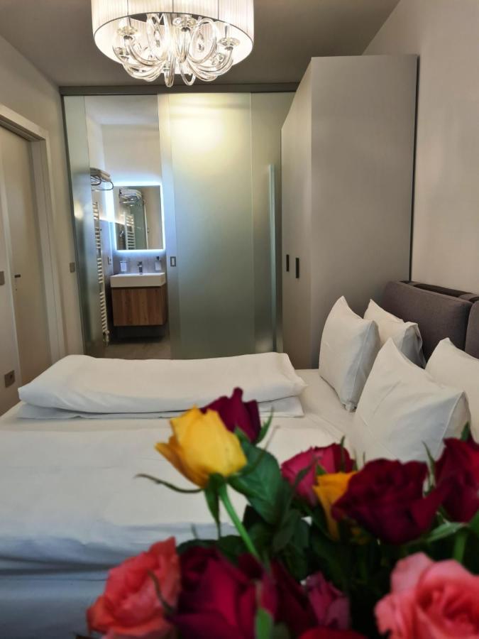 Sole Di Diana Luxury Apartments Пескьера-дель-Гарда Экстерьер фото