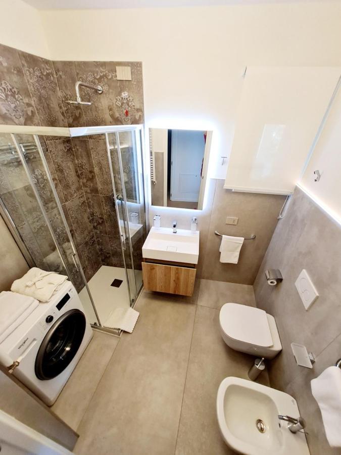 Sole Di Diana Luxury Apartments Пескьера-дель-Гарда Экстерьер фото