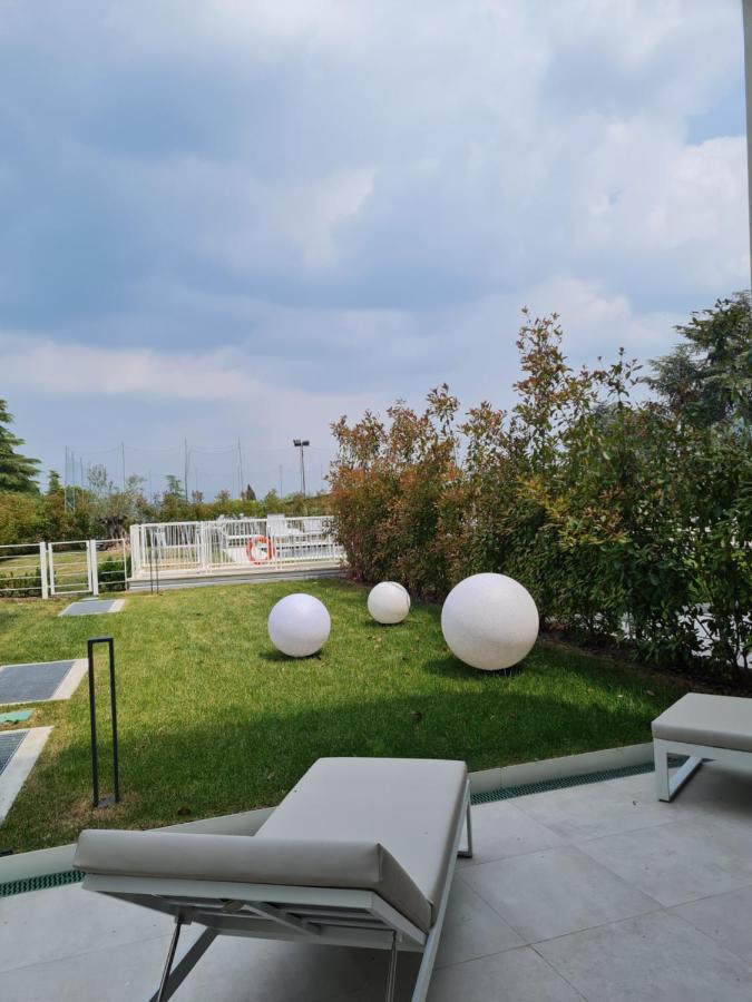 Sole Di Diana Luxury Apartments Пескьера-дель-Гарда Экстерьер фото